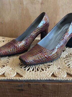 Vintage Bellini 90s Leather Metallic Orange Rust Red Square Toe Heels Sz 7.5 Y2K